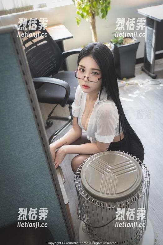 最新美照！Bomi(普美)泳池资源，脑海里全是水波荡漾的画面！