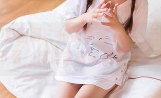 GIRLT果团网 – 短裤季又来了，云菲菲的图包下载，你准备好被美腿晃晕了吗？