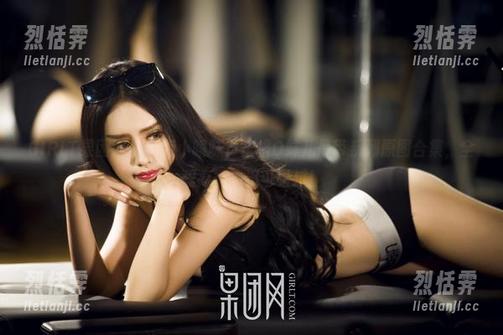 GIRLT果团网 - 有点小暧昧？蜜桃Q妹儿吊带系列原图合集，全程高能，不可错过！