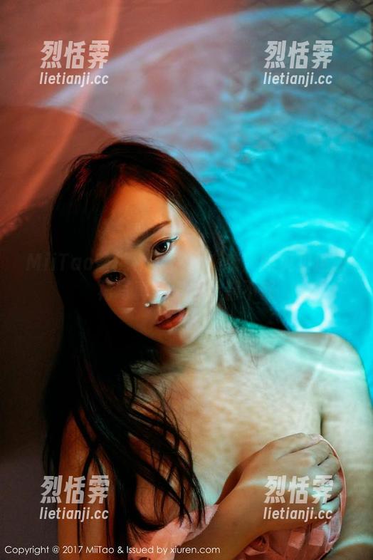 MiiTao蜜桃社-韩贝贝 MiiTao蜜桃社 - 福利来袭!韩贝贝连衣裙写真,怎么看都不够