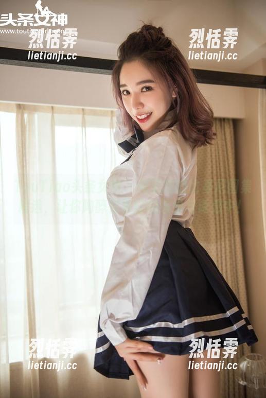 TouTiao头条女神-周思超 TouTiao头条女神 - 周思超的比基尼图集精选,让你陶醉在夏日的缤纷与诱惑中!