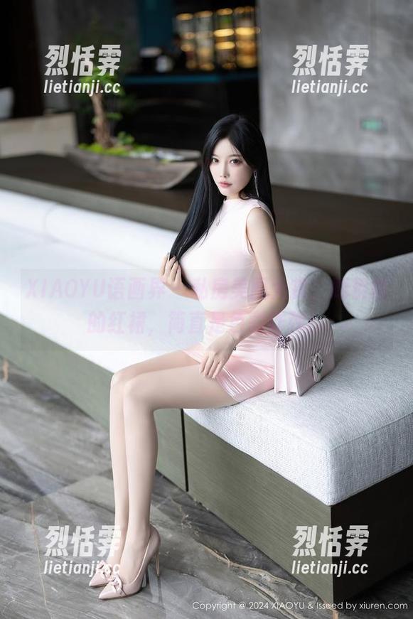XIAOYU语画界-顾桥楠 XIAOYU语画界 - 私房美图大赏,顾桥楠的红裙,简直是色彩炸弹!