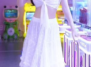 Xiuren秀人网 – Elise谭晓彤校服合集——打破教室四白落地窗的壁纸界限