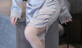 Xiuren秀人网 – 绮里嘉ula的美脚足球比赛：谁能赢得图集下载的最后一搏？