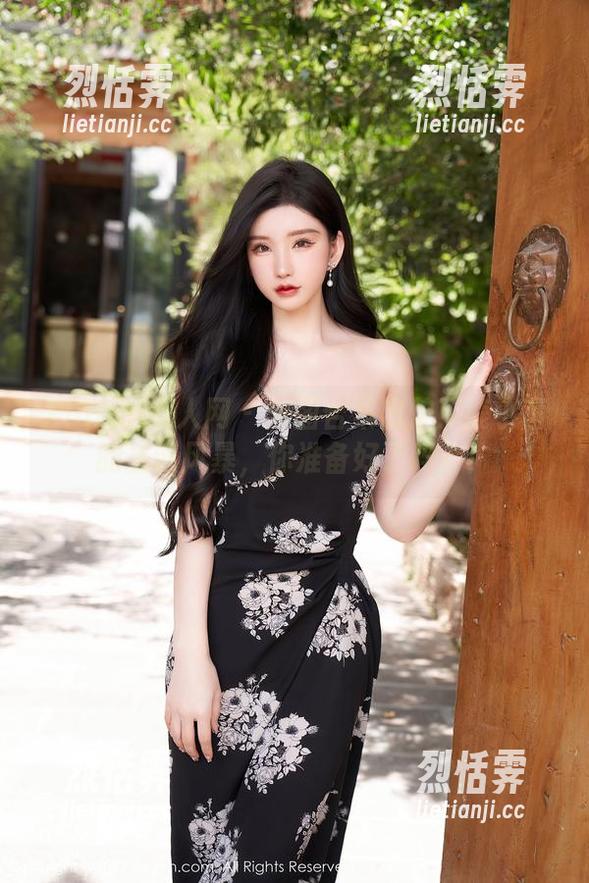 Xiuren秀人网 - 美图合集出炉！鹿小茜的圣诞风暴，你准备好了吗？！