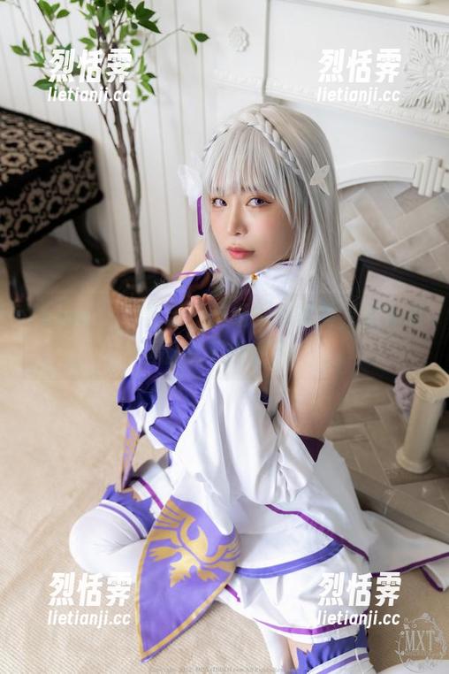 Yuna(윤아)出击：这组御姐写真，脑补的画面我不想停下！