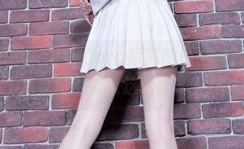beautyleg – Dora短裤的原图让我觉得，生活原来也可以这么简单又迷人！