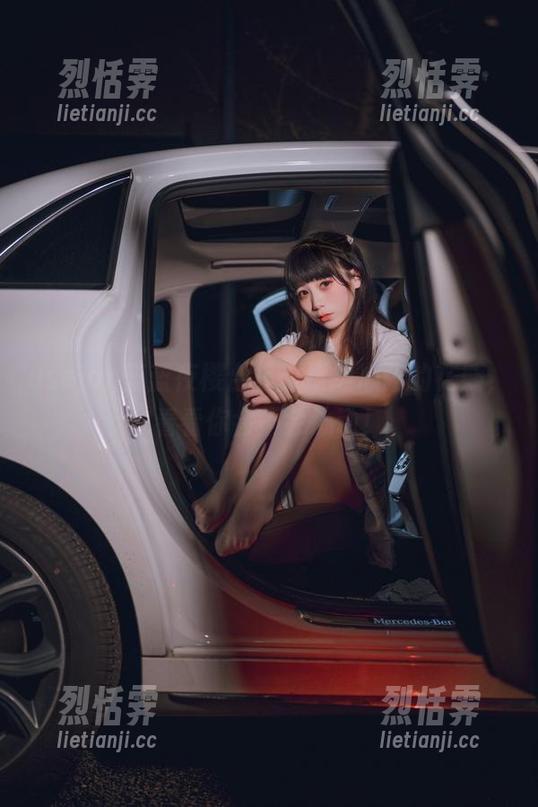usejan蓝蓝夜樱合集：撩拨心弦的花瓣，看看你会不会心动！