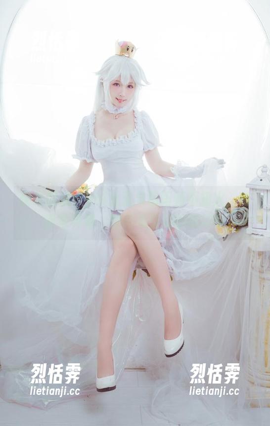 快来围观！yui金鱼与阴阳师不知火，高清写真集，瞬间吸引你的眼球！