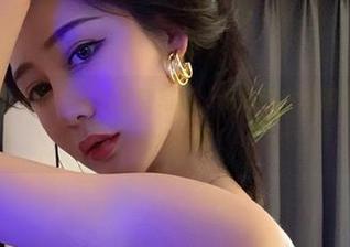 微密圈 – 不爱笑的赛琳的定制写真，秘书们也能拥有‘职场优雅’的幻想吧！