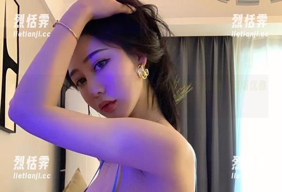 微密圈 - 不爱笑的赛琳的定制写真，秘书们也能拥有‘职场优雅’的幻想吧！