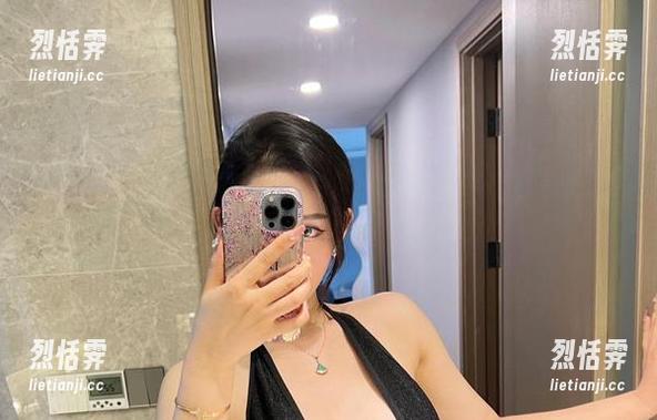 不爱笑的赛琳 微密圈 - 5.17嘉宾,不爱笑的赛琳在线,美图叫人心动,真是个不得不看的话题。