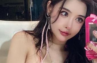 微密圈 – 这组写真我已无力反抗：于芷晴的热辣红真是过火了！