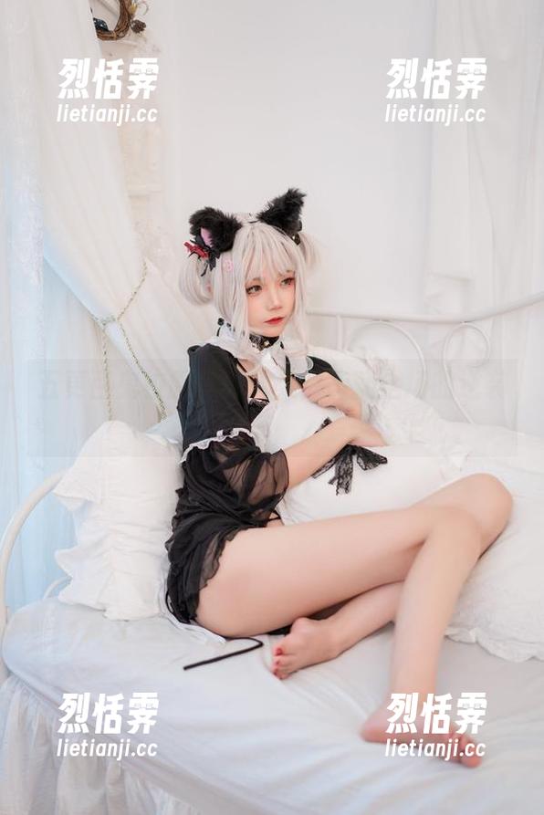 五更百鬼校服写真合集：萌翻全场的逆袭！
