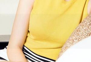 克拉女神 – 被舒彤的长腿狠狠吸引，高清分享，你准备好了吗？