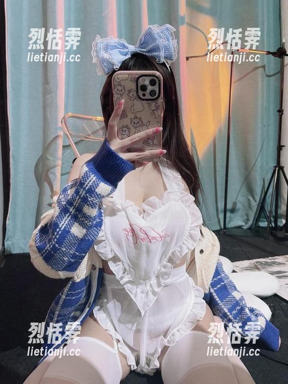 兔宝妮to 微密圈 - 兔宝妮to的泳装写真集——精选那些不小心让人心跳的瞬间