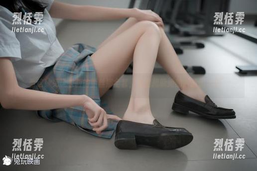看这！兔玩映画的亚丝娜全套，原图揭晓她的‘禁锢之美’