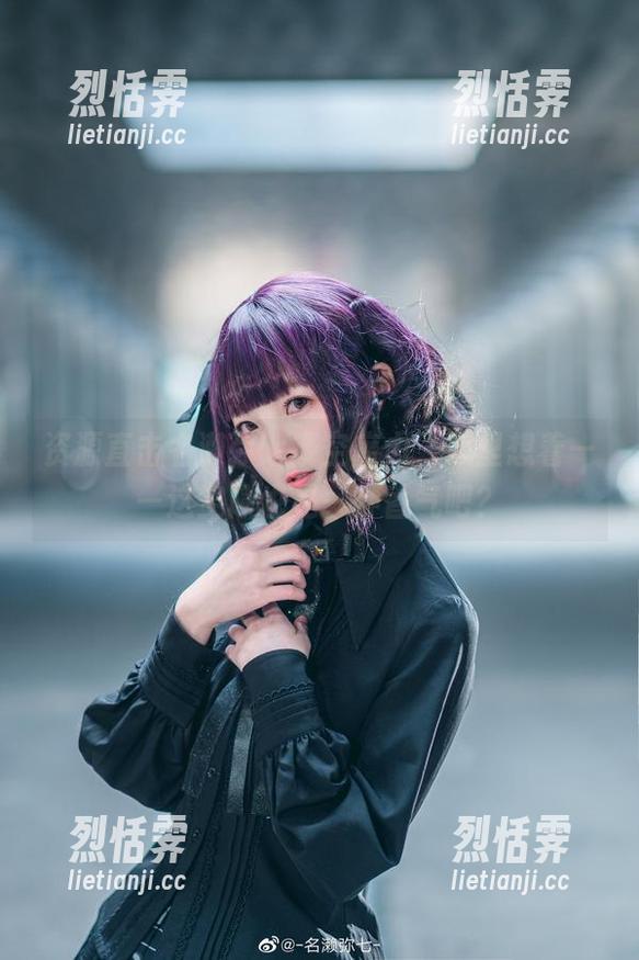 资源直击名濑弥七镂空魔力，心里想着——这空隙也是一种香气吧？