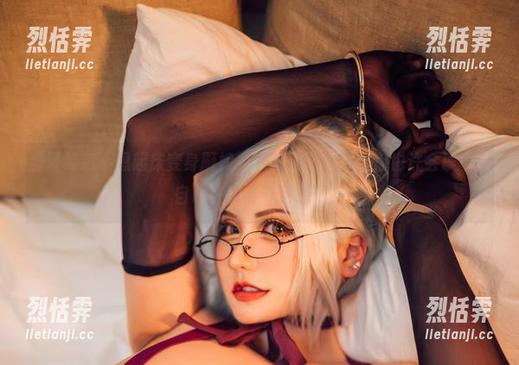 当夏鸽鸽不想起床变身厨娘，下载这个cos，你也许会误以为自己在美食节目现场！
