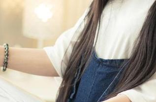 头条女神 – 乔安无圣光下的美腿时光：图集里隐藏的小心思！
