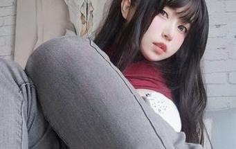 女主K的网袜视角，来感受一下美图背后的调皮！