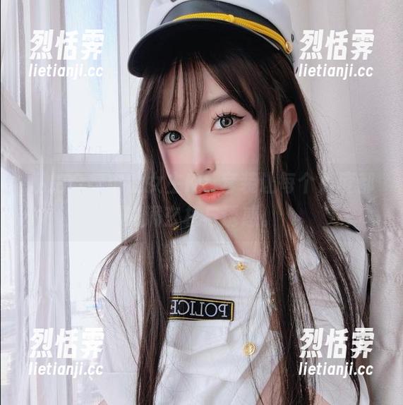 女主K 私拍合集中的女主K,套装让每个角度都充满玄机与诱惑。