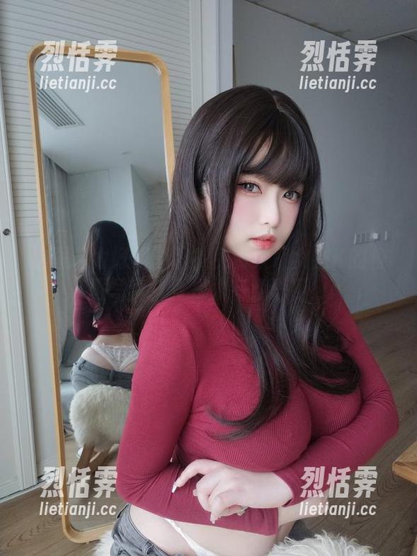 这图包太好用了吧？免费获取女主K的校服写真，真是太有意思了！