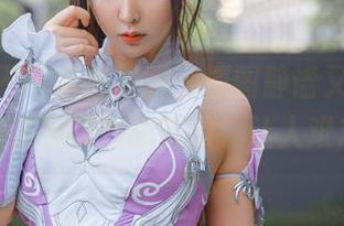 妍子坚不可摧的校服：原图静谧又撩人，分享这种微妙的氛围，让人难忘！