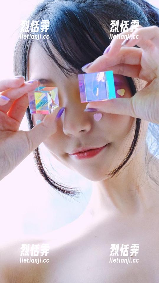 妮是老虎 微密圈 - 短裙与妮是老虎:这套写真简直是视觉享受!