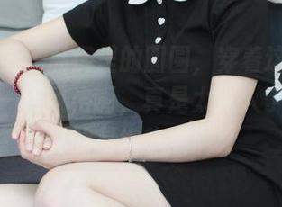 小众视觉 – 私房里的圆圆，穿着这礼服完全是另一种风格啊，真是太迷人了，原图真的是细节满满！