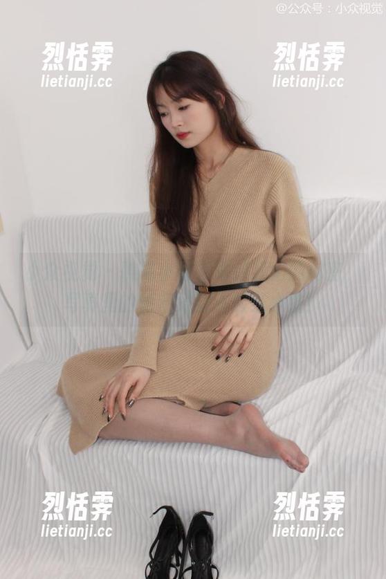 小众视觉 - 瞧瞧小薯条留给我们的秘密，写真里的秘密竟让人脸红心跳！