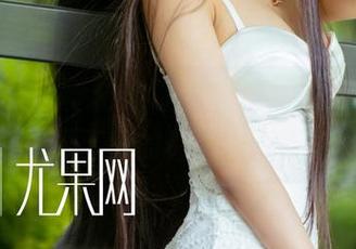 尤果网 – 在乔依琳的少女图集精选中，找到了我的青春回忆。