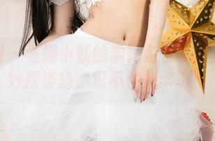 尤果网 – 看妮小妖的学妹怎么在原图中巧妙摆姿势，忍不住想学习！
