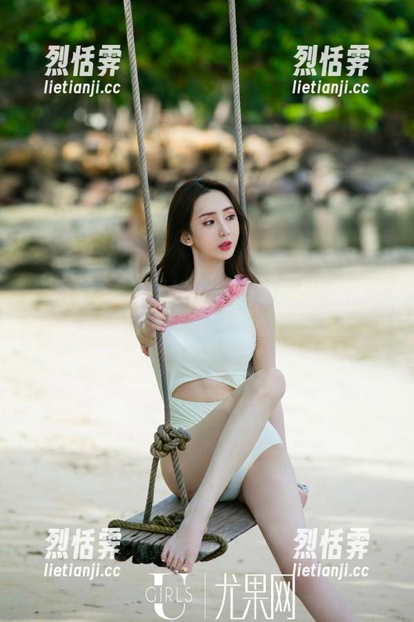 尤果网 - 看！田梓茵的天使壁纸，瞬间让我的手机变得高大上！
