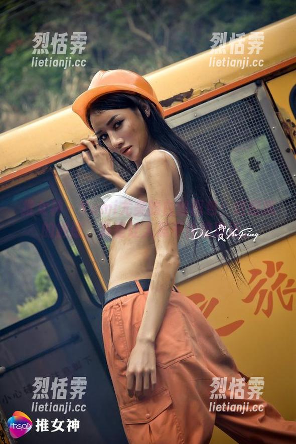 推女神 - Yumi尤美的白丝图包：这细腻的触感，真是让人忍不住想靠近。