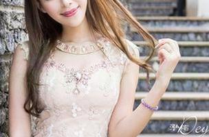 推女神 – 空姐朱赢Molly的绝美瞬间，美图惊艳四座，快来下载瞧瞧！