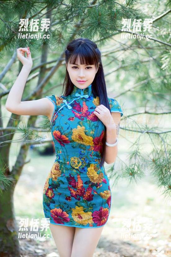 推女郎 - 于大小姐泳装下的美图，真是太迷人了，资源看得人心猿意马！