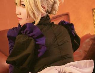 “是本末末”的写真一出，整个精灵村都变得不一样了，咋能这么美？