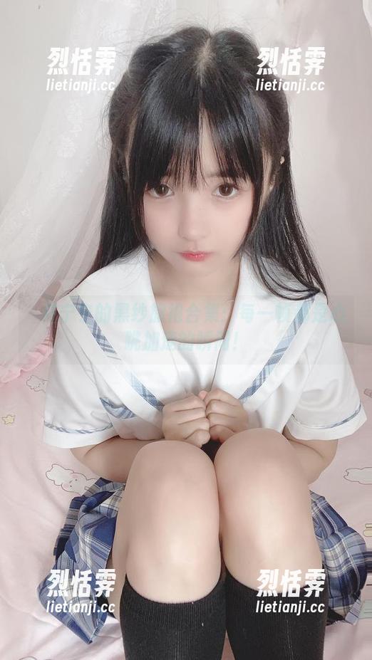桜井宁宁的黑纱旗袍合集：每一帧都是心跳加速的瞬间！