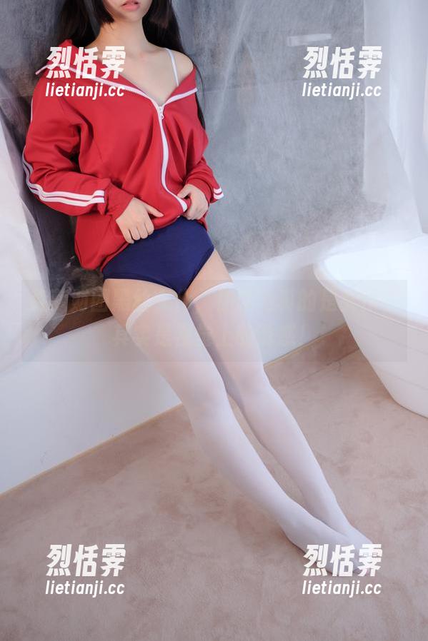 森萝财团黑丝女仆，你以为真的是女仆？其实是视觉上的诱惑！