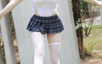 模范学院 – 清纯？优优的写真集是不是有点超出‘纯’的界限了，哈哈！