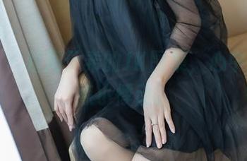 爱蜜社 – 看周于希的JK图集，心中开始有点小悸动。