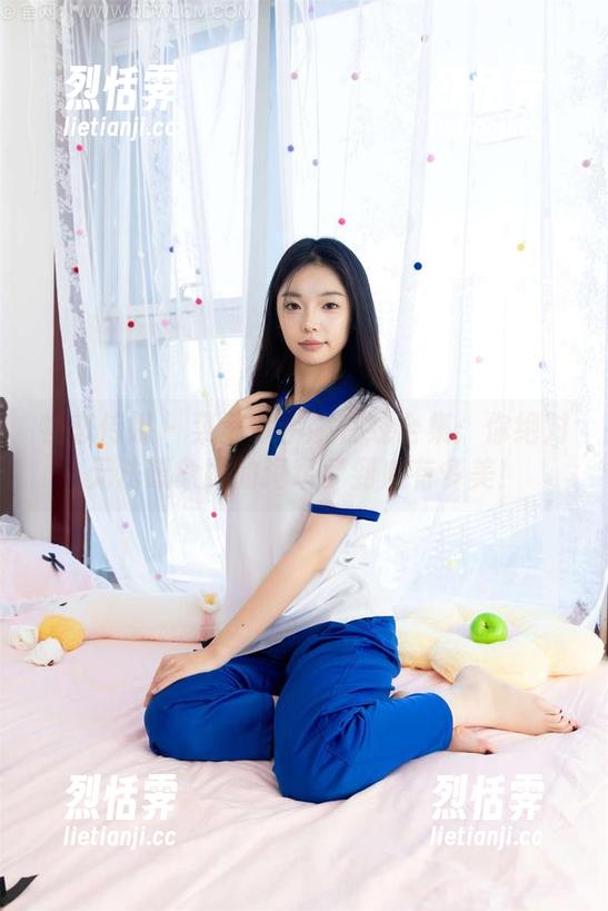 物恋传媒-菜菜 物恋传媒 - 菜菜水手服在线合集:你绝对无法想象她的海军梦到底有多美!