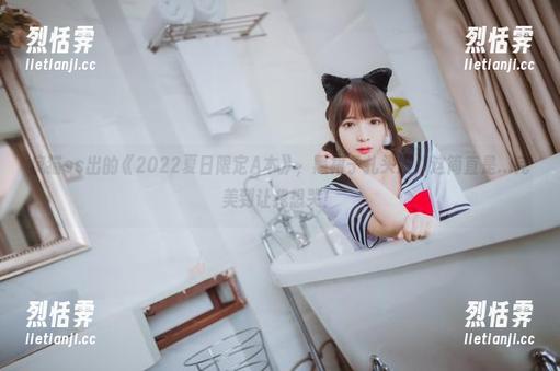 疯猫ss 疯猫ss出的《2022夏日限定A本》,黑裙子扎头发,这简直是...完美到让我想哭!