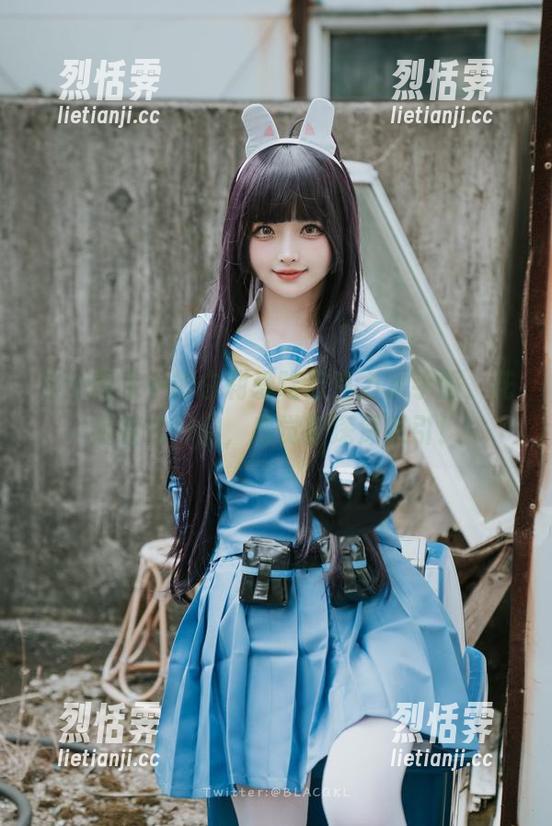 这个图库中的白莉爱吃巧克力水手服，花痴模式开启，感觉被深深吸引！