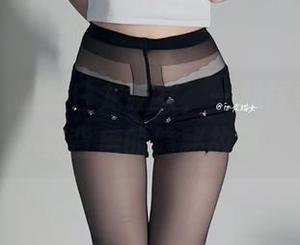 微密圈 – 跟着白龙猫女，一起探索豹纹写真背后的隐秘故事