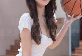 秀人网 – 当福利遇上死库水，FoxYini孟狐狸为你解锁奇妙写真模式！