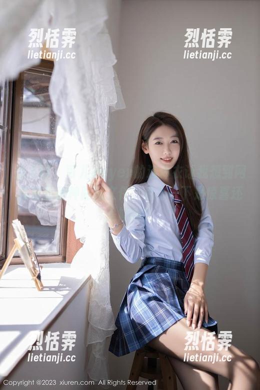秀人网-可儿kayen 秀人网 - 可儿kayen的连体衣让我想到网盘里的那种隐藏文件,点击一下是惊喜还是尴尬?