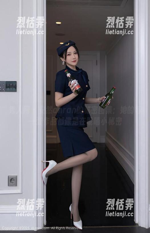 秀人网 - 安然anran的秘密图集：她的每一张作品都像是在呢喃小秘密