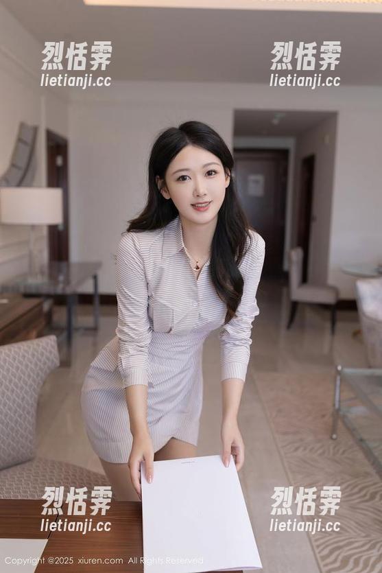 秀人网-白甜 秀人网 - 别再说旗袍没魅力,看看白甜的原图,壁纸都要心动了!